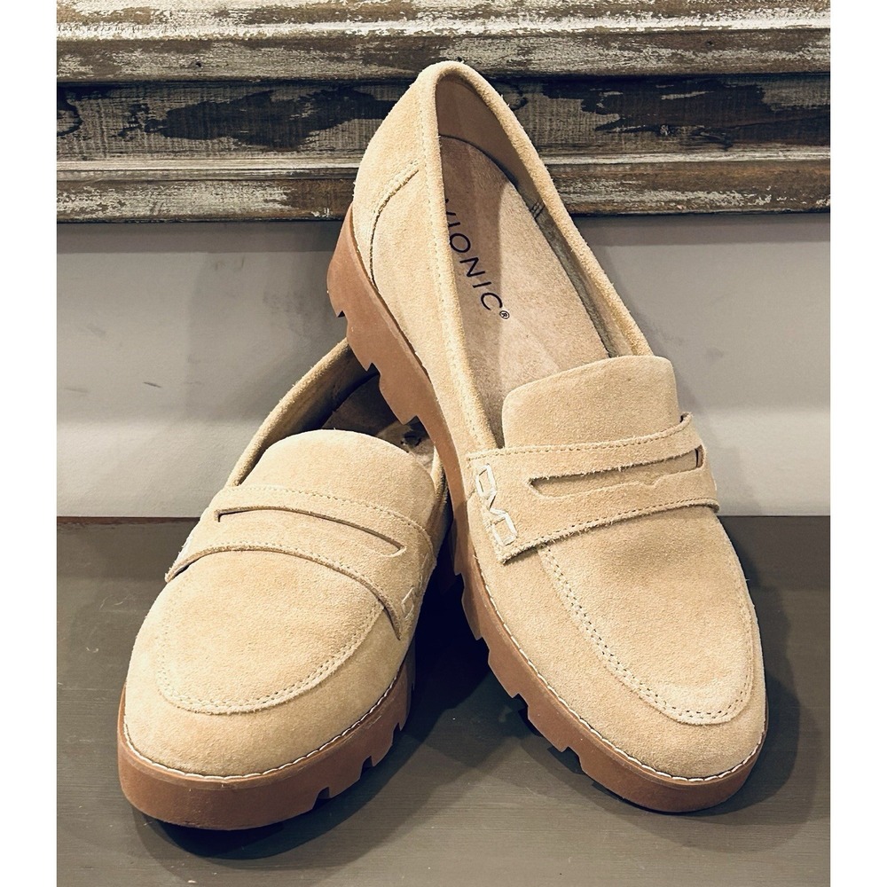 Vionic Cheryl II Womens Loafers Shoes Sz 6M Sand Suede Moc Toe Slip-on - Picture 1 of 7